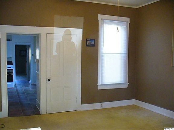 Home for Sale in Quincy, IL $57,900