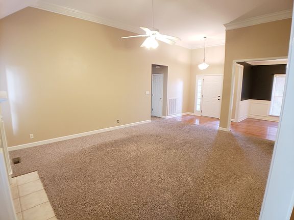 5th image of 798 Isaac Dr