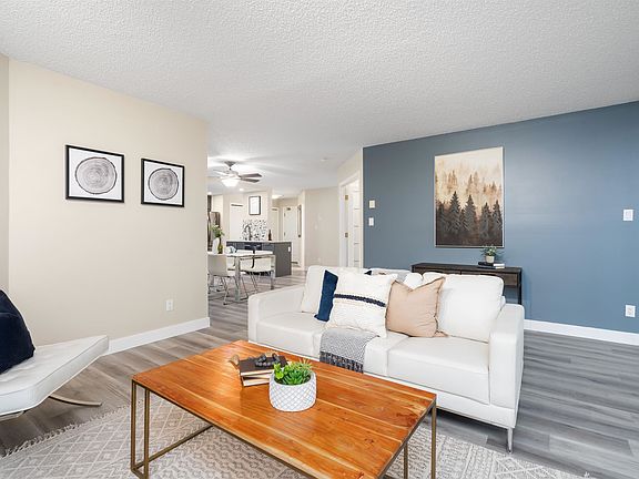 4th image of 69 Jamieson Ct #303