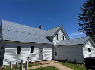 N1280 Quarter Rd, Merrill, WI 54452