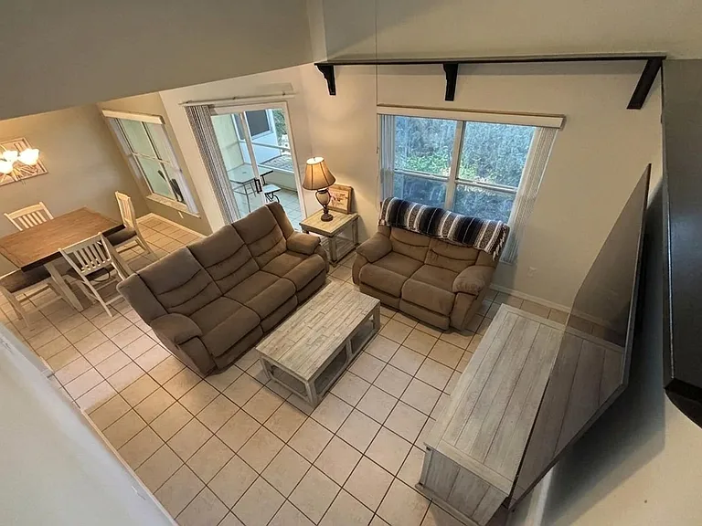 2487 Saint Augustine Blvd — Photo 11