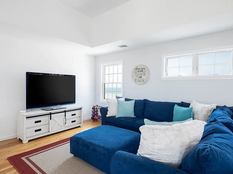 951 Dune Rd #A — Photo 23