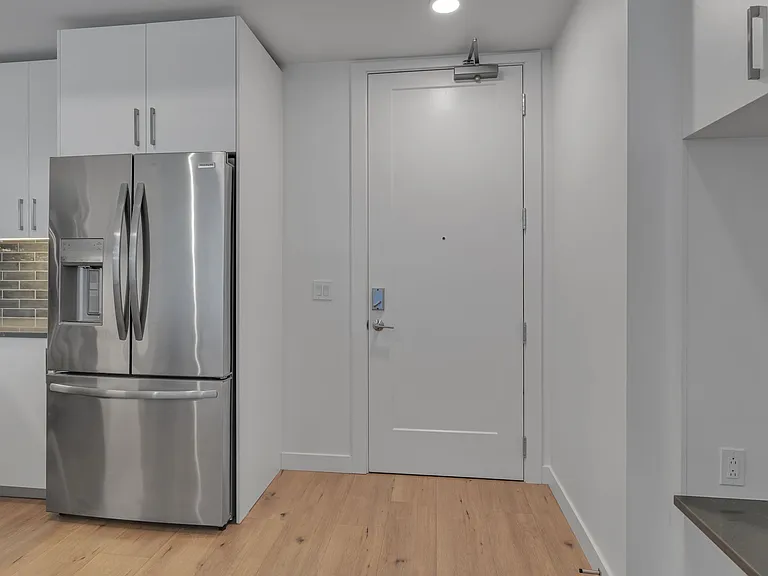 1212 Demonbreun St #810 — Photo 6