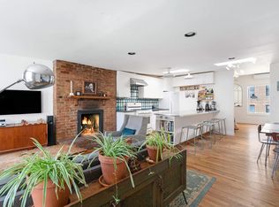 29 3rd Ave #4, Brooklyn, NY 11217