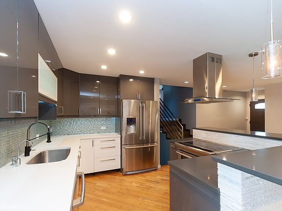 4th image of 1161 Hewitt Dr