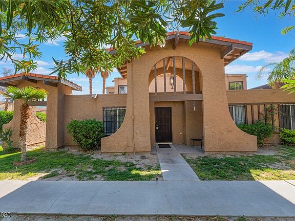 4th image of 4687 Monterey Cir Unit 1