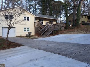 606 Echo Ln, Woodstock, GA