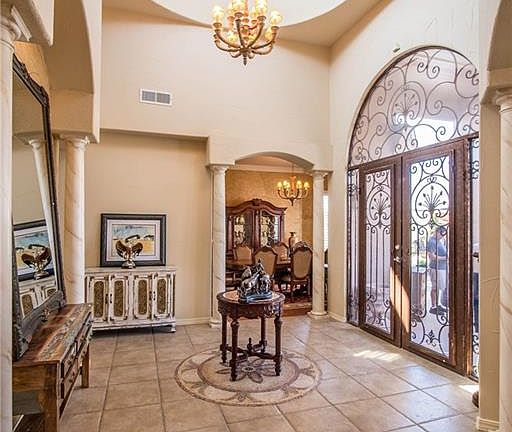 3rd image of 352 Emerald Butte Pl