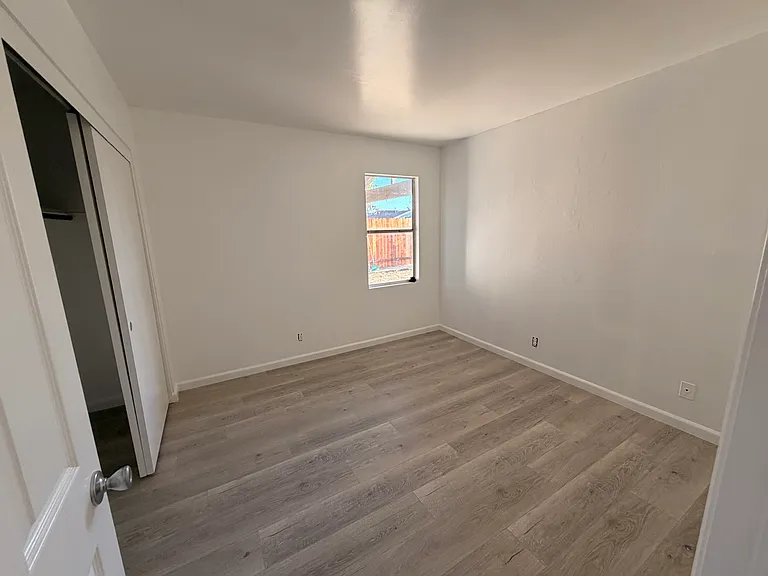 928 Gunner St — Photo 15