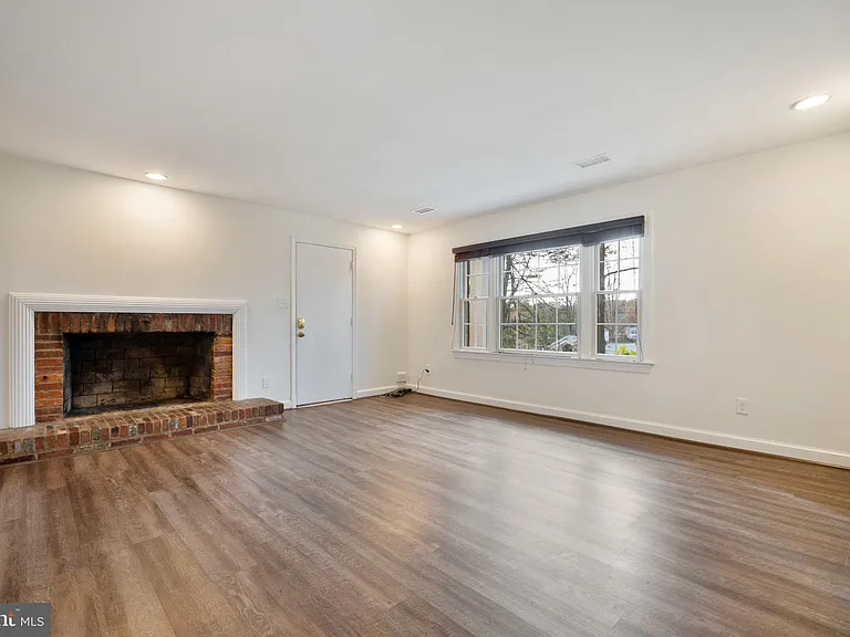 3606 Pinetree Ter — Photo 22