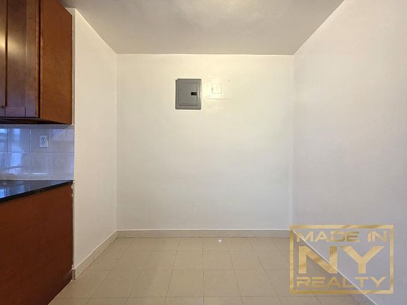 4th image of 65-10 108th St Unit G3