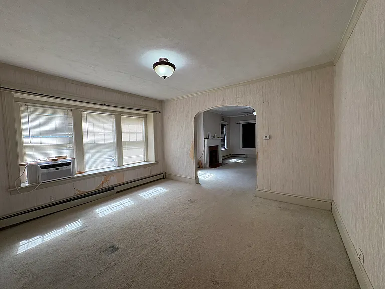 14 Rupert St #1 — Photo 5