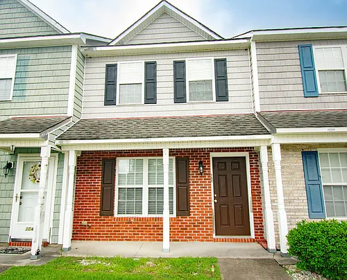 102 Springwood Dr Photo 1