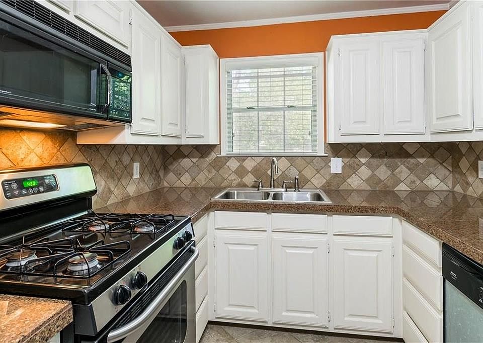 1st image of 9611 Lakemont Dr #9611