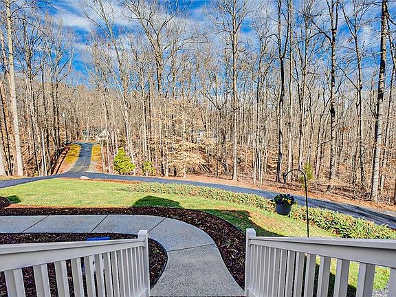 5th image of 2643 Deerhorn Ct