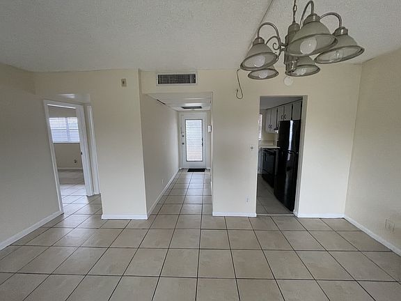 2nd image of 4141 NW 26th St APT 318