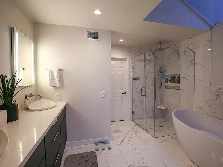 87 Palm Beach Ct — Photo 22