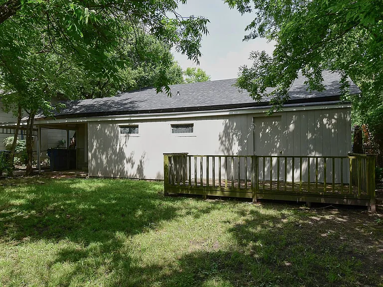 3814 Roberts St — Photo 27