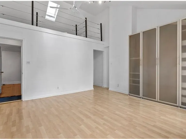 602 Middle St — Photo 15