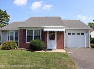 54 Edgeware Close, Freehold, NJ 07728