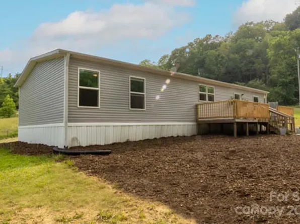 376 Brady Cir, Canton, NC 28716