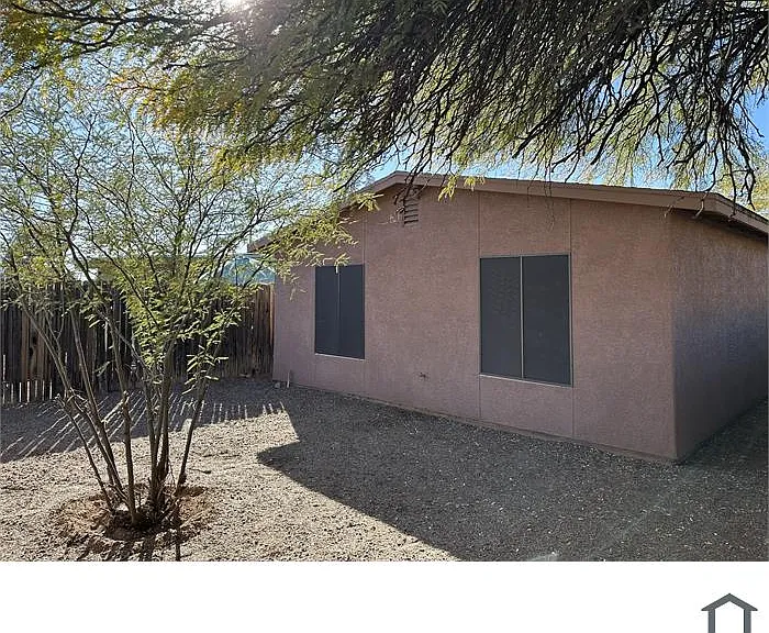 1825 S Jefferson Ave — Photo 15