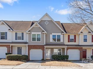 11138 Saintsbury Pl, Charlotte, NC