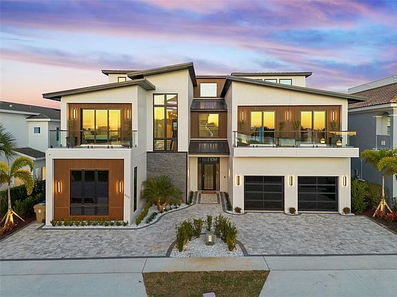 2nd image of 805 GOLDEN BEAR DRIVE