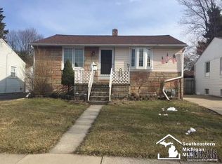 724 Maple Ave, Monroe, MI 48162