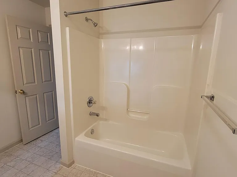 2097 Shady Oak Dr — Photo 19