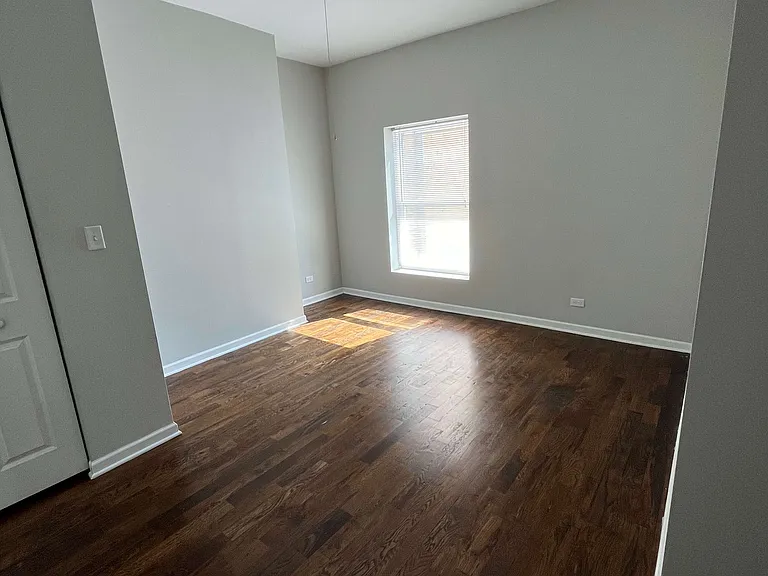 4650-52 N Sheridan Rd — Photo 4