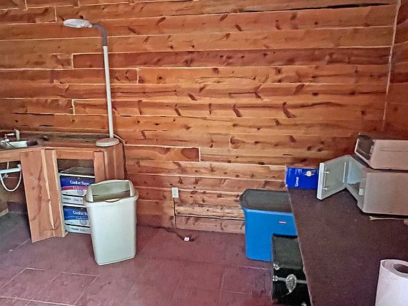 4th image of 51 Mountain Rd