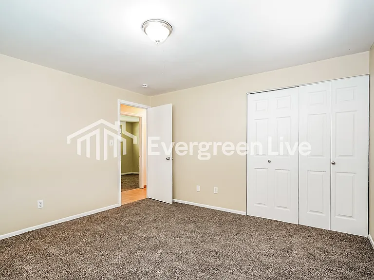6251 Brauning Dr — Photo 10