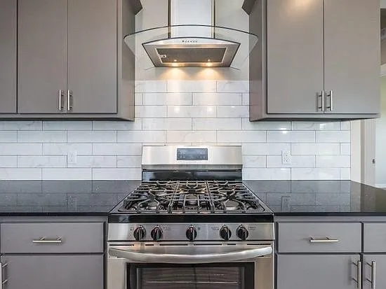 10608 Glover River Dr — Photo 14