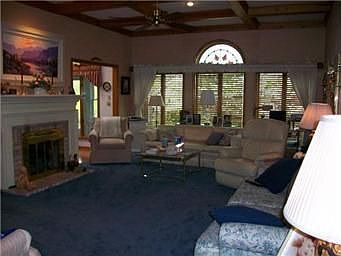 2nd image of 6404 Larson Ct