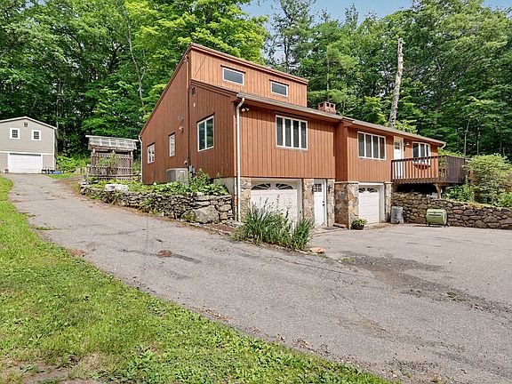2nd image of 52 Stanley Rd