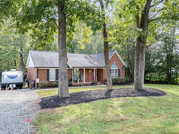 5th image of 2529 Jamie Baker Dr