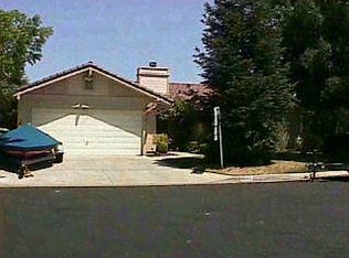 6076 N Lola Ave, Fresno, CA 93722