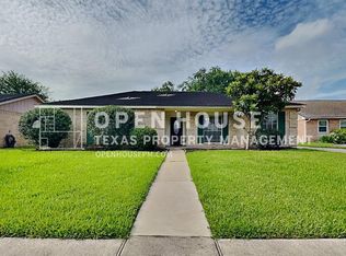1927 Hilton Head Dr, Missouri City, TX 77459