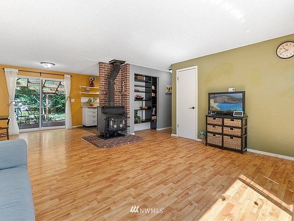 4th image of 7809 Greenridge St SW