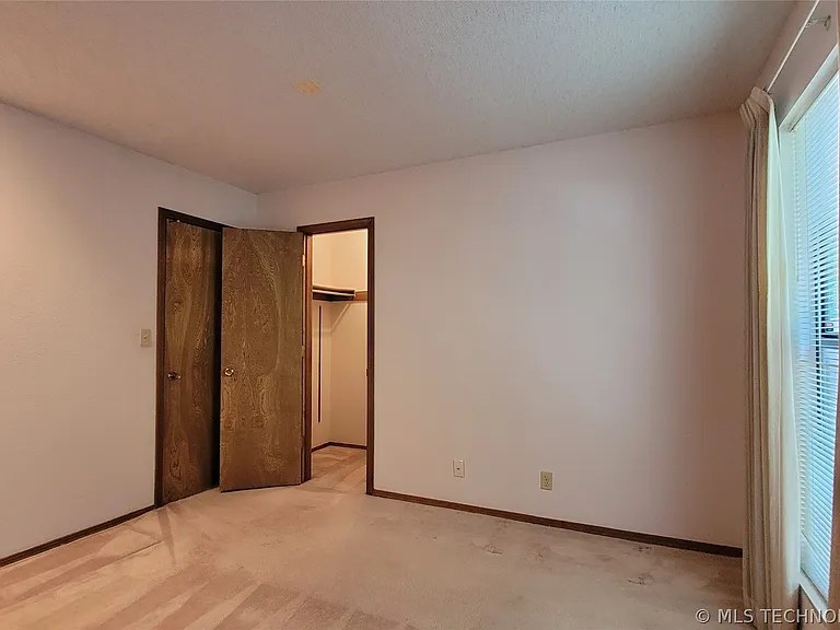 4027 E 82nd Pl — Photo 31
