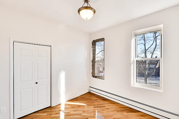 Rented by Oxford Property Group | media 6