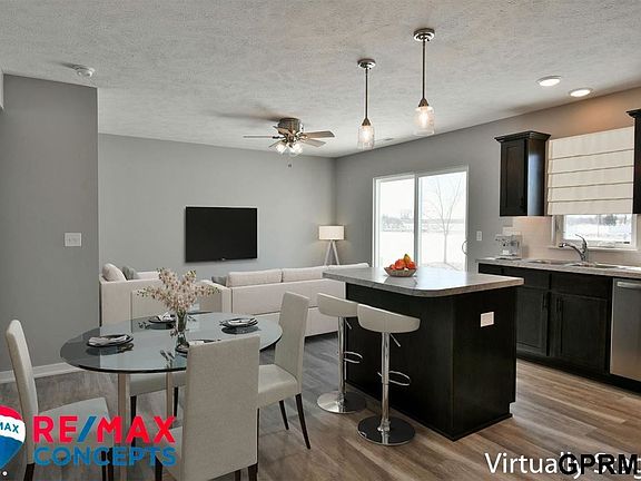 3rd image of 3539 Hollyblue Dr