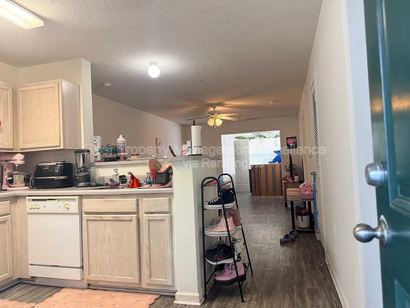 1 bed, 1.0 bath, $600 — Photo 3