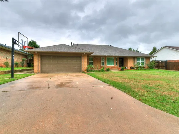8232 NW 100th St, Oklahoma City, OK 73162