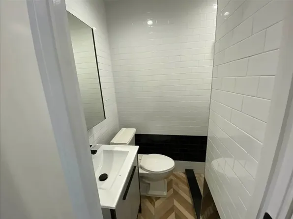 595 Marcy Avenue image 10 of 10