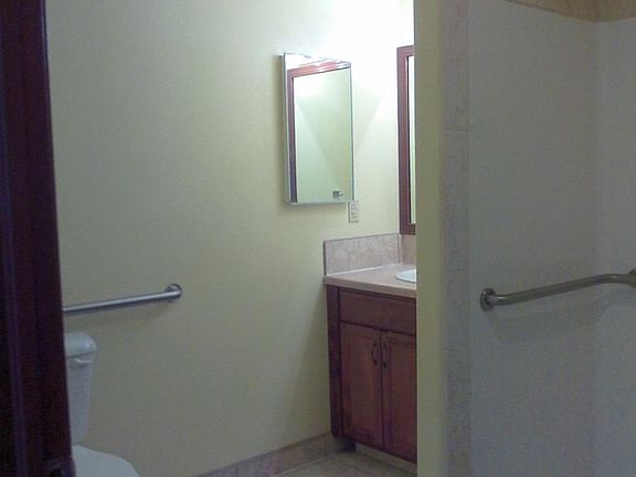 5th image of 203 W Madrid Ave APT 1