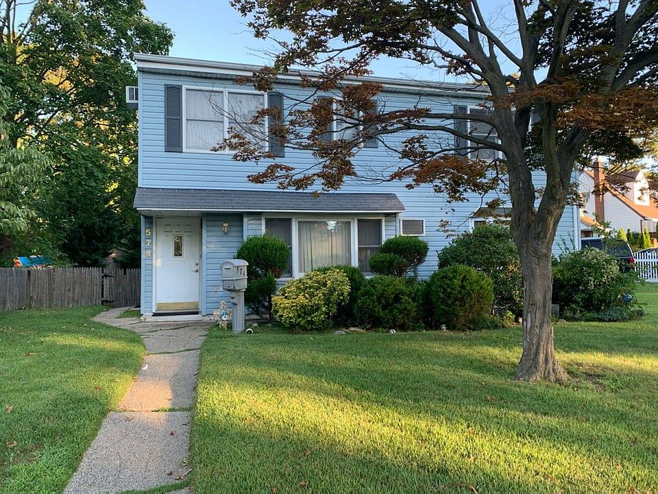 2nd image of 574 Rye Ct