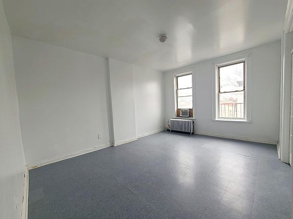 3rd image of 745 E 223rd St APT 5