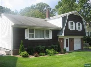 241 New Milford Ave, Dumont, NJ 07628